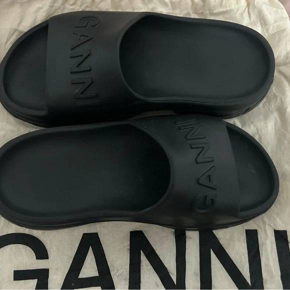 GANNI Black Slides sandals - Picture 5 of 5